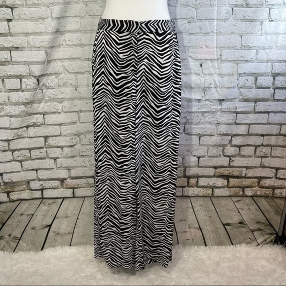 VINCE CAMUTO Zebra Wide Leg Pants 4 - Picture 3 of 16